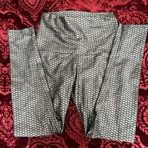 Emily Hsu Mermaid Scale Black/Oil Slick Leggings M